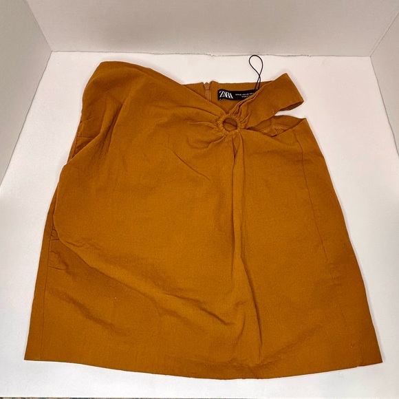 Zara Super Trendy Cut Out Mini Skirt in Toffee Size‎ XS - Picture 3 of 6